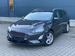 Grau Gebraucht 2019 Ford Focus Cool & Connect Limousine | 8.900 € (Fairer Preis)