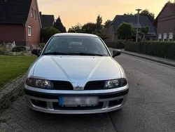 Silber Gebraucht 2004 Mitsubishi Carisma Limousine | 3.100 € (Etwas zu teuer)