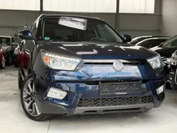Blau Gebraucht 2017 Ssangyong Tivoli SUV | 10.400 € (Guter Preis)