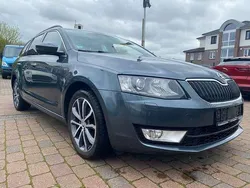 Quarzgrau metallic Gebraucht 2016 Skoda Octavia Plus Edition Kombi | 8.650 € (Guter Preis)