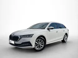 Weiß Gebraucht 2022 Skoda Octavia Style Kombi | 17.650 € (Guter Preis)