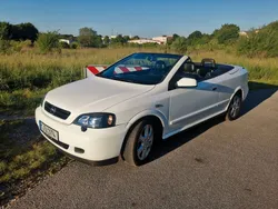 Weiß Gebraucht 2001 Opel Astra Cabriolet Cabrio | 3.100 €