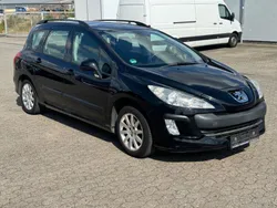 Schwarz Gebraucht 2010 Peugeot 308 Tendance Kombi | 4.950 € (Etwas zu teuer)