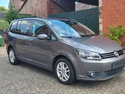 Grau Gebraucht 2015 VW Touran Comfortline Van / Kleinbus | 10.900 € (Superpreis)