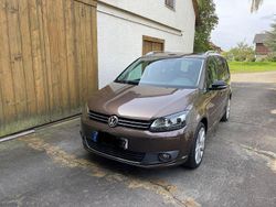 Braun Gebraucht 2011 VW Touran Style Van / Kleinbus | 7.299 € (Fairer Preis)