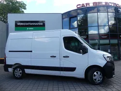 Weiss Gebraucht 2024 Renault Master Van | 22.799 € (Guter Preis)