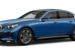 Blau Gebraucht 2024 BMW i5 Comfort Edition Limousine | 63.758 € (Etwas zu teuer)