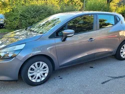 Grau Gebraucht 2014 Renault Clio IV Limousine | 5.000 €