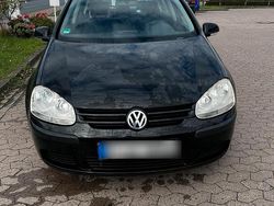 Schwarz Gebraucht 2005 VW Golf V Limousine | 2.400 € (Fairer Preis)