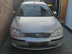 Silber Gebraucht 2005 Ford Mondeo Titanium Kombi | 1.100 € (Fairer Preis)