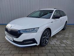 Weiß Gebraucht 2022 Skoda Octavia SportLine Limousine | 23.990 € (Fairer Preis)