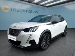 Weiß Gebraucht 2021 Peugeot e-2008 SUV | 20.499 € (Etwas zu teuer)