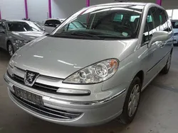 Lackierung aluminiumgrau/meta Gebraucht 2008 Peugeot 807 Family Van / Kleinbus | 2.250 € (Fairer Preis)