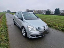 Silber Gebraucht 2007 Mercedes 170 Kleinwagen | 4.100 € (Fairer Preis)
