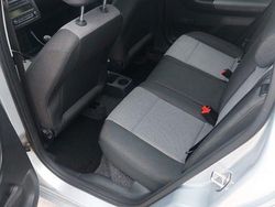 Silber Gebraucht 2013 Skoda Fabia Ambition Kleinwagen | 4.200 € (Guter Preis)