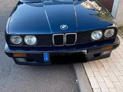 Blau Gebraucht 1991 BMW 320 Cabriolet Performance Cabrio | 22.900 €
