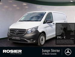 Weiss / arktikweiss Gebraucht 2023 Mercedes Vito Van / Kleinbus | 29.738 € (Fairer Preis)