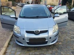 Blau Gebraucht 2009 Toyota Auris Limousine | 2.750 € (Guter Preis)