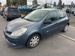 Blau Gebraucht 2006 Renault Clio III Authentique Limousine | 1.100 € (Fairer Preis)