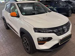 Weiß Gebraucht 2022 Dacia Spring Comfort Plus Kleinwagen | 8.999 € (Guter Preis)