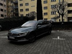 Grau Gebraucht 2015 VW Passat Highline Kombi | 12.500 € (Fairer Preis)
