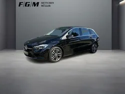 Unilack nachtschwarz Gebraucht 2023 Mercedes B220 Progressive Van / Kleinbus | 33.690 € (Guter Preis)