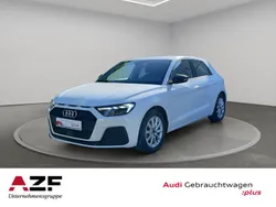 Weiss Gebraucht 2024 Audi A1 Sportback Basis Kleinwagen | 23.890 € (Fairer Preis)