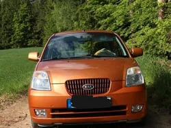 Orange Gebraucht 2006 Kia Picanto Kleinwagen | 1.000 €