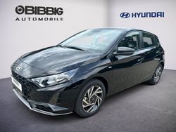 Andere / lucid lime / met Gebraucht 2024 Hyundai i20 Trend Limousine | 21.990 € (Etwas zu teuer)