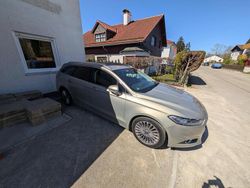 Gold Gebraucht 2015 Ford Mondeo Titanium Kombi | 19.100 €