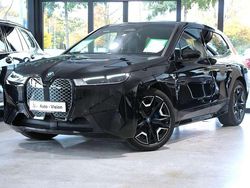 Black sapphire metallic Gebraucht 2022 BMW iX Sport Line SUV | 42.660 € (Guter Preis)