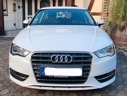 Weiß Gebraucht 2016 Audi A3 Ambition Limousine | 16.000 € (Guter Preis)
