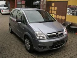 Grau Gebraucht 2007 Opel Meriva Van / Kleinbus | 4.300 € (Etwas zu teuer)