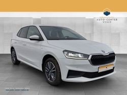 Weiß Gebraucht 2023 Skoda Fabia Tour Kleinwagen | 17.980 € (Guter Preis)