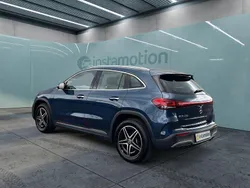 Blau Gebraucht 2023 Mercedes EQA250 SUV | 39.599 € (Teuer)