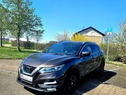 Brown m Gebraucht 2017 Nissan Qashqai Tekna SUV | 15.900 € (Etwas zu teuer)