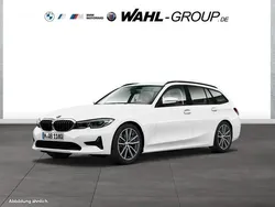 Weiß Gebraucht 2021 BMW 330 Advantage Kombi | 31.980 € (Fairer Preis)