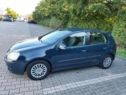 Blau Gebraucht 2005 VW Golf V Limousine | 1.650 € (Guter Preis)