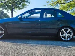 Schwarz Gebraucht 2001 Mercedes C200 Classic Limousine | 5.200 € (Teuer)