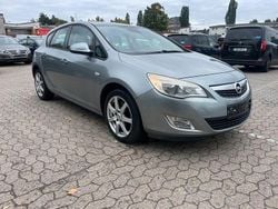 Silber Gebraucht 2011 Opel Astra Edition Limousine | 2.699 € (Guter Preis)