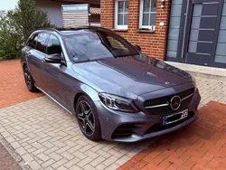 Grau Gebraucht 2018 Mercedes C220 AMG Kombi | 26.499 €