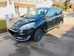 Schwarz Gebraucht 2013 Renault Grand Scénic III Bose Edition Van / Kleinbus | 5.000 € (Fairer Preis)
