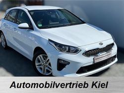 Weiß Gebraucht 2021 Kia Ceed Limousine | 13.990 € (Superpreis)