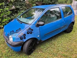 Blau Gebraucht 2006 Renault Twingo Kleinwagen | 400 €