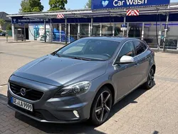 Silber Gebraucht 2015 Volvo V40 R-Design Kombi | 11.800 € (Fairer Preis)