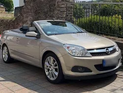 Beige Gebraucht 2007 Opel Astra Cabriolet Cosmo Cabrio | 4.000 € (Fairer Preis)
