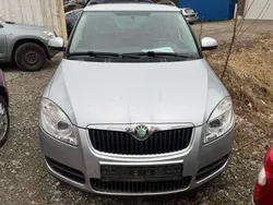 Brilliantsilber metallic Gebraucht 2009 Skoda Fabia Ambiente Kombi | 999 € (Superpreis)