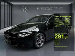 Metalliclack kosmosschwarz Gebraucht 2023 Mercedes A180 Limousine | 25.990 € (Guter Preis)