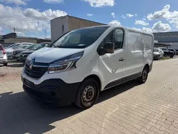 Weiß Gebraucht 2021 Renault Trafic Komfort Van | 11.999 €