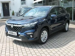 Blau Neu 2025 Suzuki SX4 S-Cross Comfort SUV | 31.490 €